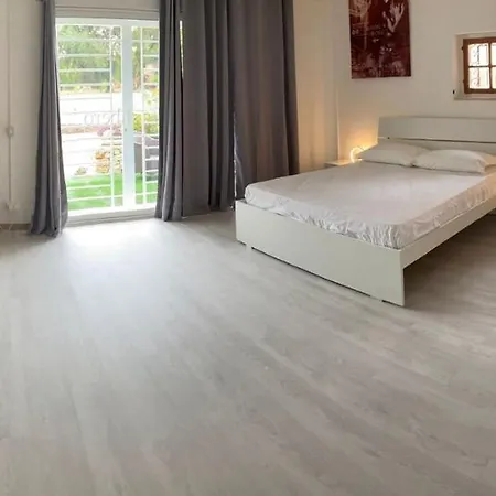 Villa Hugo Guest house